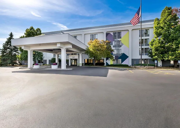 Spx Hotel Green Bay