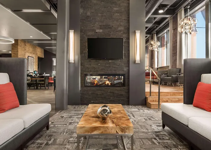 Homewood Suites By Hilton Milwaukee Downtown