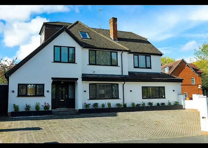 Hyacinth House Villa Birmingham