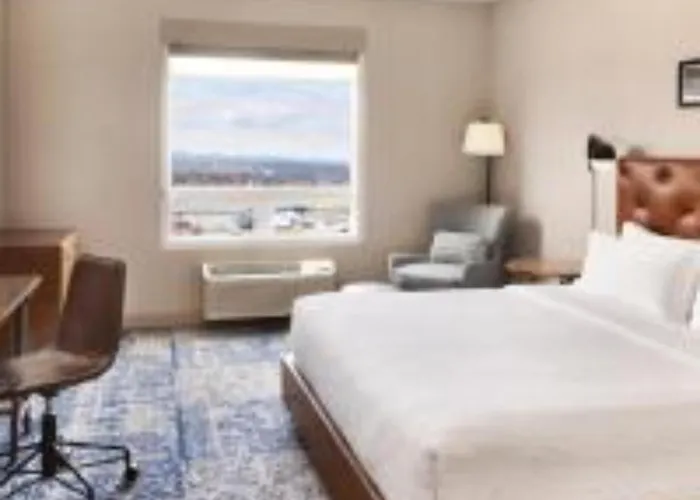 Four Points By Sheraton Calgary Airport