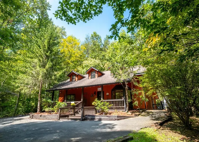 Adventure Lodge Gatlinburg