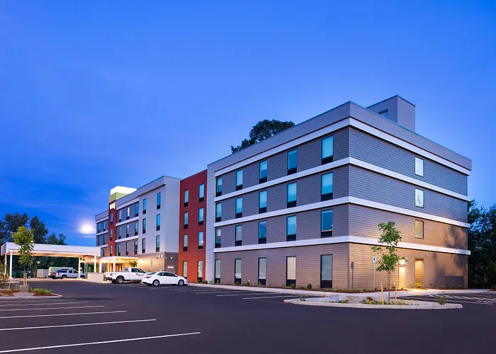 Home2 Suites By Hilton Portland Airport