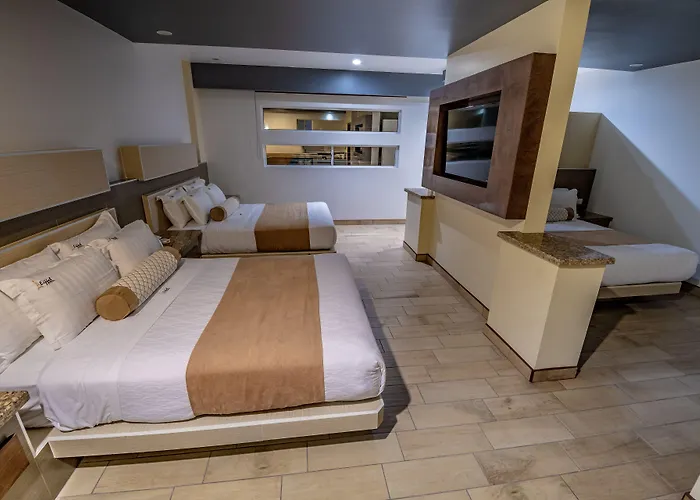 Hotel Eiffel Ensenada