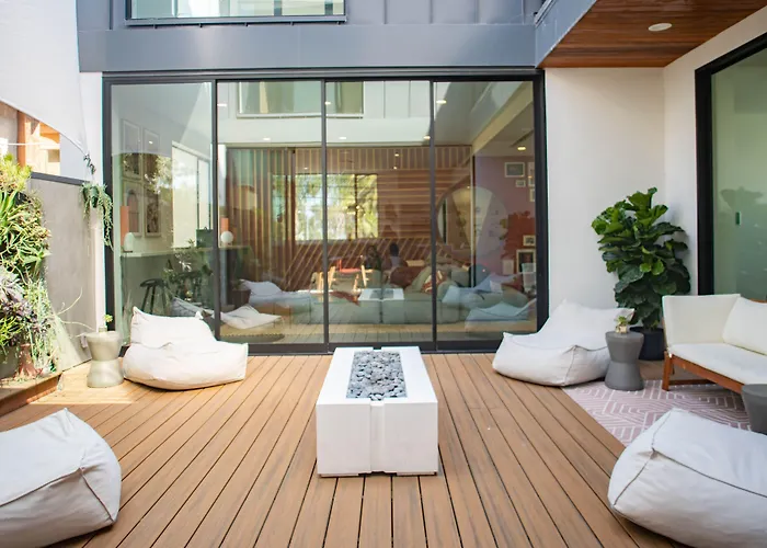 Haven Coliving Hostel Los Angeles