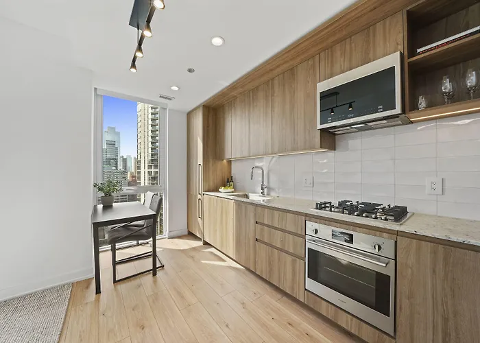 Level Chicago - River North