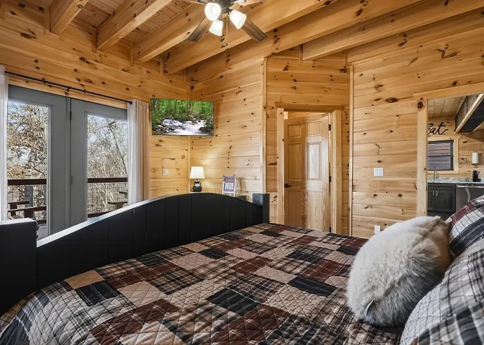 Rustic Roots Villa Sevierville