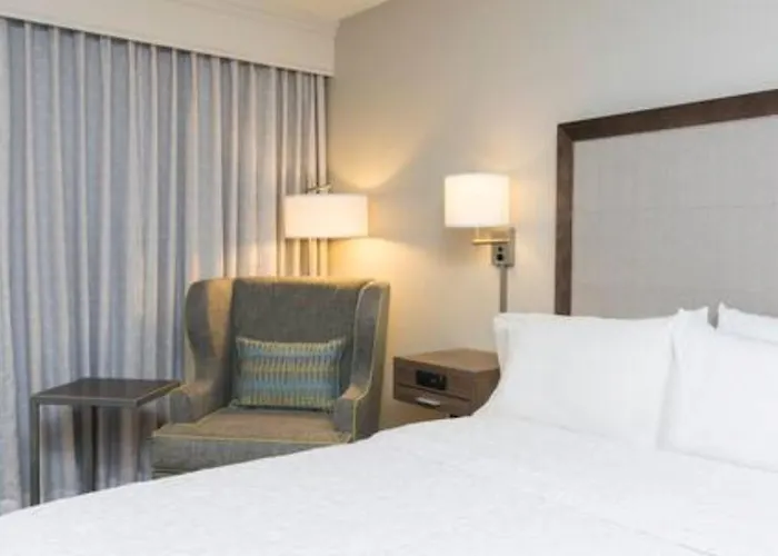 Hampton Inn Milwaukee Northwest