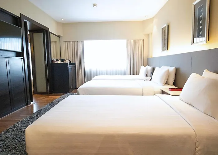 Ramada Plaza By Wyndham Bangkok Menam Riverside