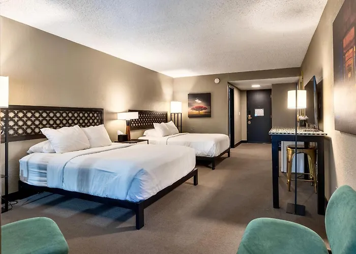 The Highlander Hotel, Ascend Hotel Collection Iowa City