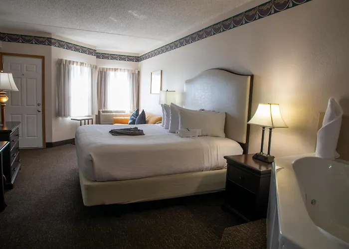 Hotel Grand Victorian Branson