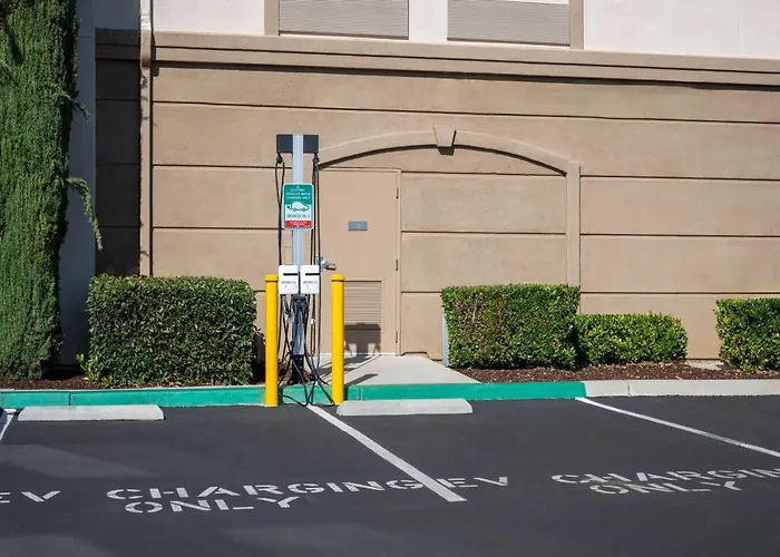 La Quinta By Wyndham Paso Robles Hotel