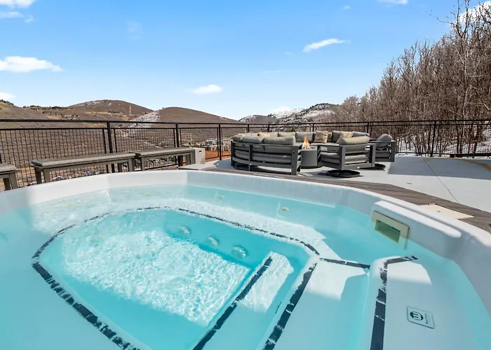 Kings Crown 201B Villa Park City