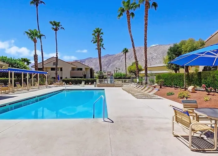 Modern Plaza Villas Oasis - Alice Lodging Palm Springs