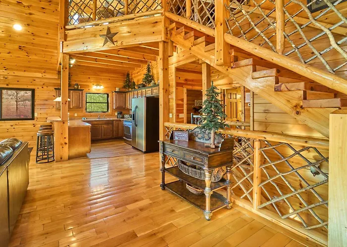Knotty Nice: Theater Hot Tub Sauna Near Town Zion Grove