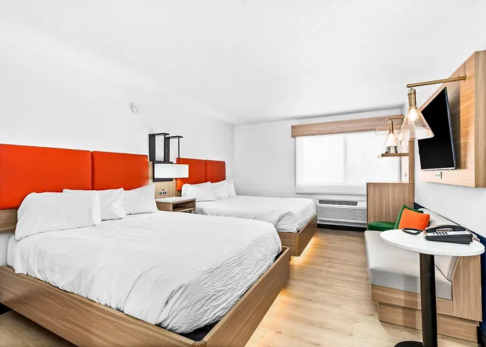 Superior & Sage Hotel