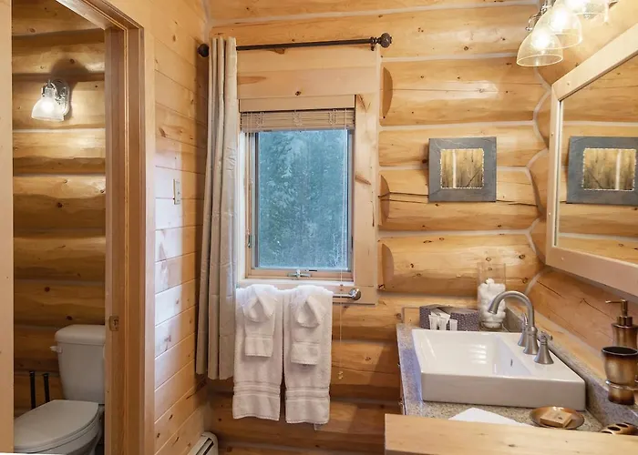 Elk Meadow Lodge: Luxury Log Home, Hot Tub Breckenridge