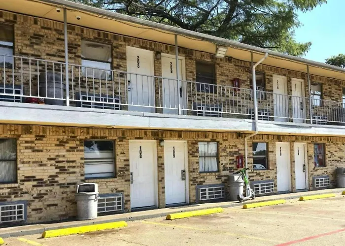 Mi Amor Inn & Suites By Hotel O Dallas Tx Hwy 352
