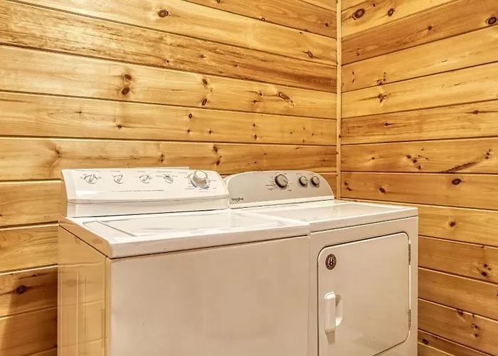 Lookout Lodge By Avantstay Sleeps 18 Hot Tub Game Room Movie Theater View Sevierville