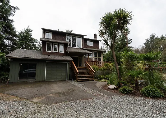 Chesterman On The Point - Beachfront Tofino