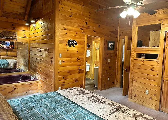 Er57 - Bear Haven - Great Location! Close To All The Action! Cabin Pigeon Forge