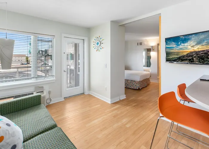 The Starlux Hotel Wildwood