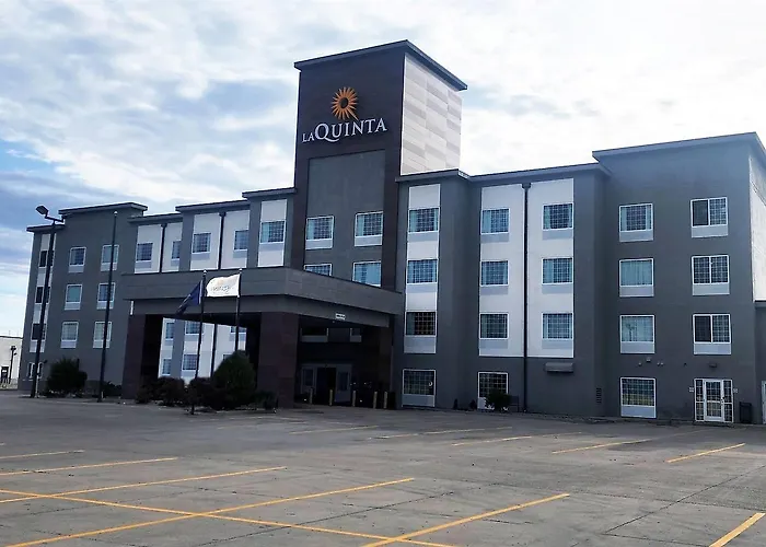 La Quinta Inn & Suites By Wyndham Minot