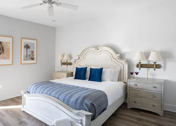 Lyle By Avantstay Chic Beach House W Pool Hot Tub Walking Distance To Ocean Destin