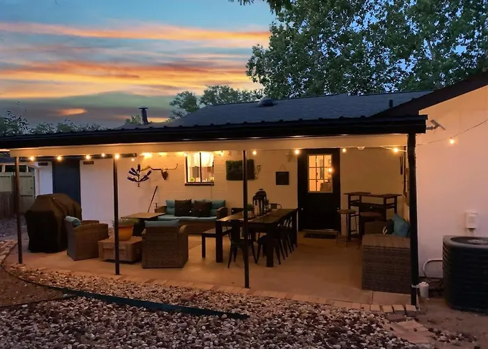 Bayer Guest Haus-Hot Tub And Fire Pit Villa Fredericksburg