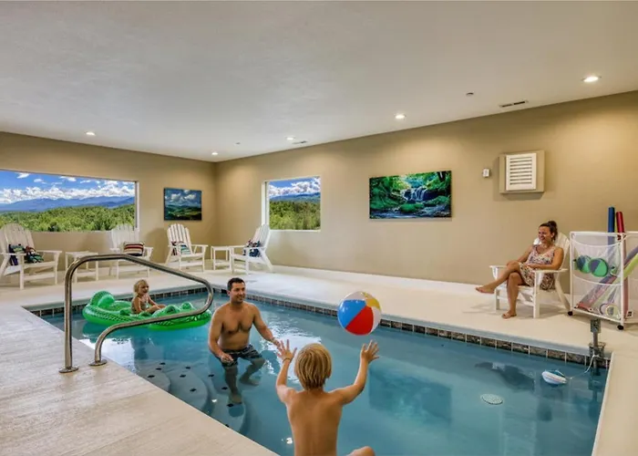 Gritz Carlton Lodge, 2 Large Cabins, 2 Pools, 2 Theater Rooms, 2 Game Rooms, Amazing Mtn Views Pigeon Forge