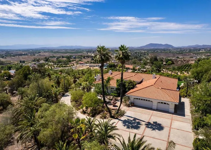The Grape Escape Panoramic Views In Wine Country Villa Temecula