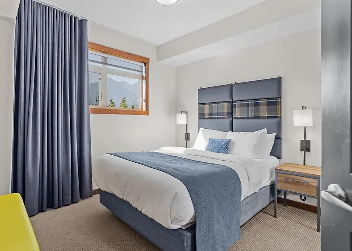 Stoneridge Mountain Resort Managed By Little Sister Getaways Canmore