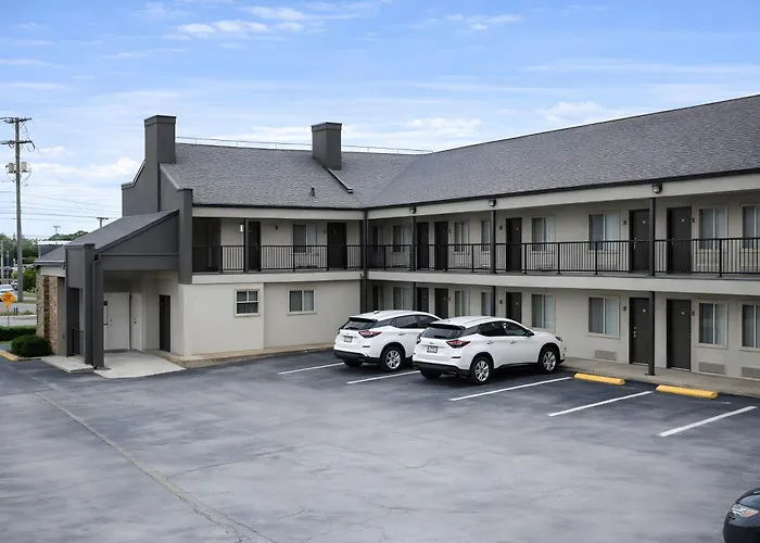 Quarters Inn & Suites Nashville