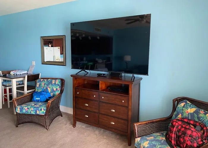 1717 Laketown Wharf 1 King Bedroom, 2 Bath Panama City Beach