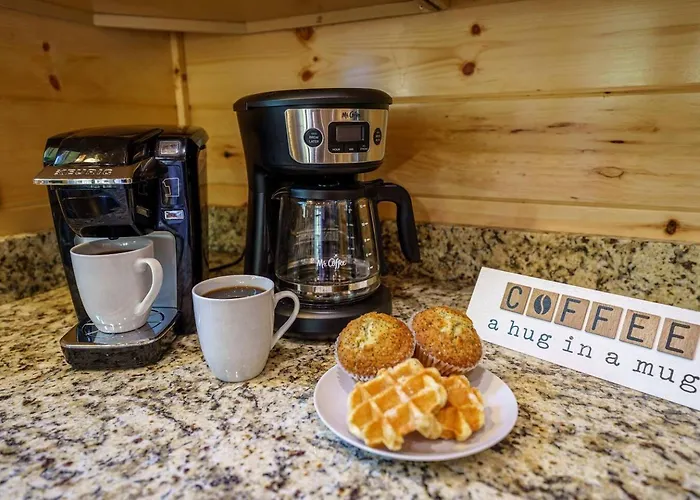 The Honeycomb Hideaway Villa Sevierville