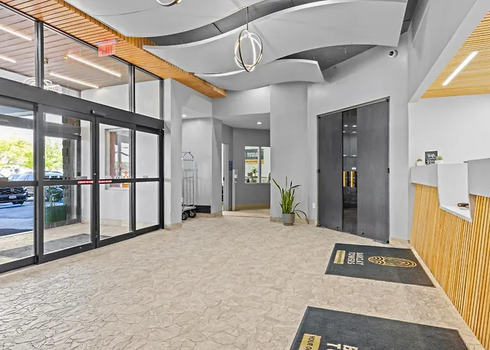 The Barclay Towers Hotel And Resort Virginia Beach