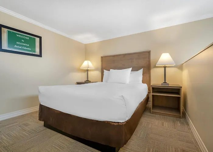 Econo Lodge Inn & Suites Kelowna