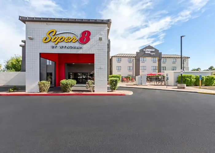 Super 8 By Wyndham Mesa Gilbert Hotel
