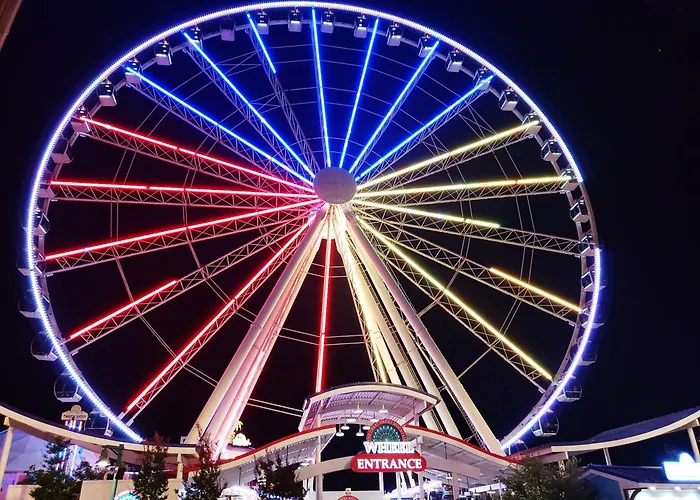 By The Night Hotel Pigeon Forge