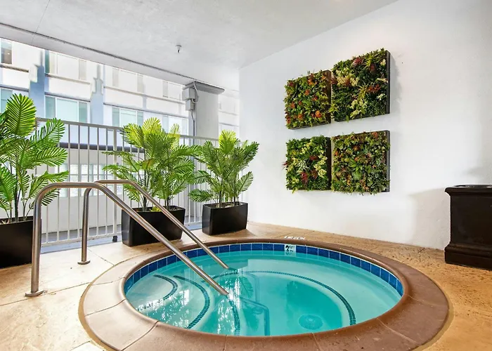 Peacock Suites Anaheim