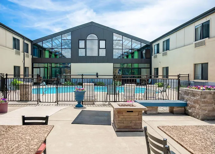 Country Inn & Suites By Radisson, Muskegon, Mi