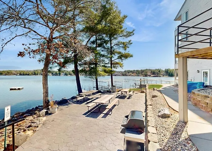 Lighthouse Cove Condo Resort: 418 Wisconsin Dells