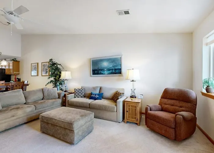Lighthouse Cove Condo Resort: 418 Wisconsin Dells