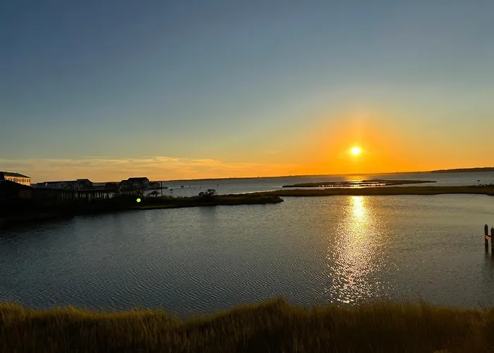 Spacious 3-Bedroom Condo At Sunset Bay Perfect For Families In Ocean City