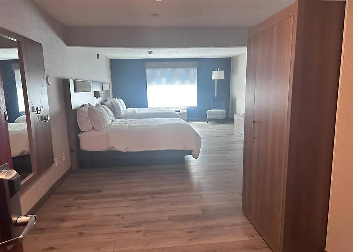 Comfort Suites Southfield-Detroit