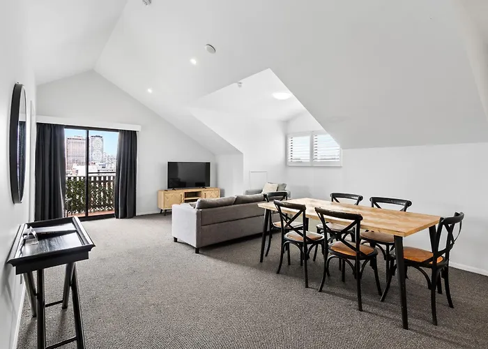 Central Brunswick Apartment Hotel Brisbane