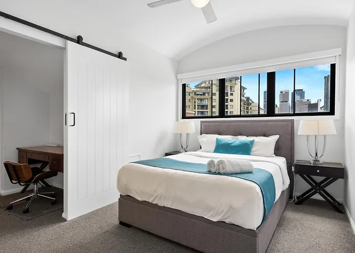 Central Brunswick Apartment Hotel Brisbane