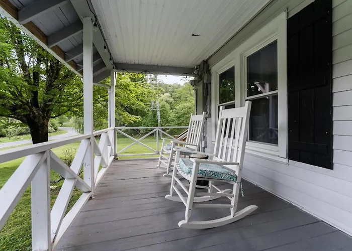 The Farmhouse At Doe Creek Blowing Rock