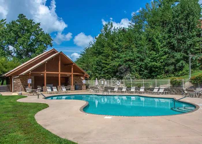 Woodland Escape Villa Pigeon Forge