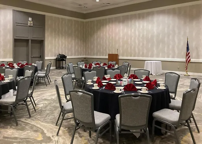 Doubletree By Hilton Tucson-Reid Park Hotel