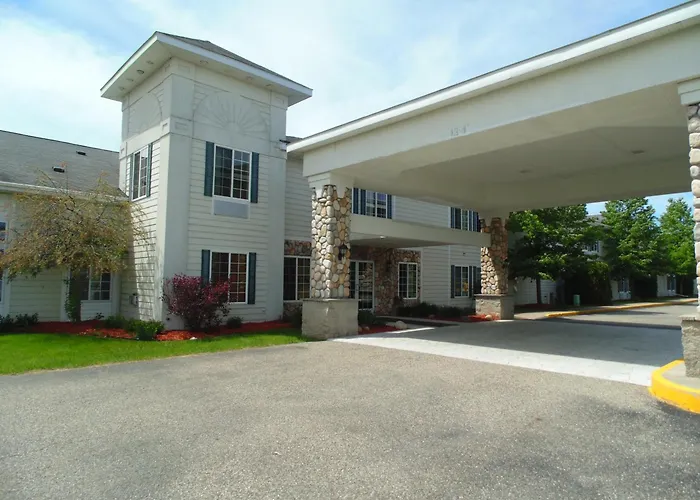 American Inn And Suites Houghton Lake